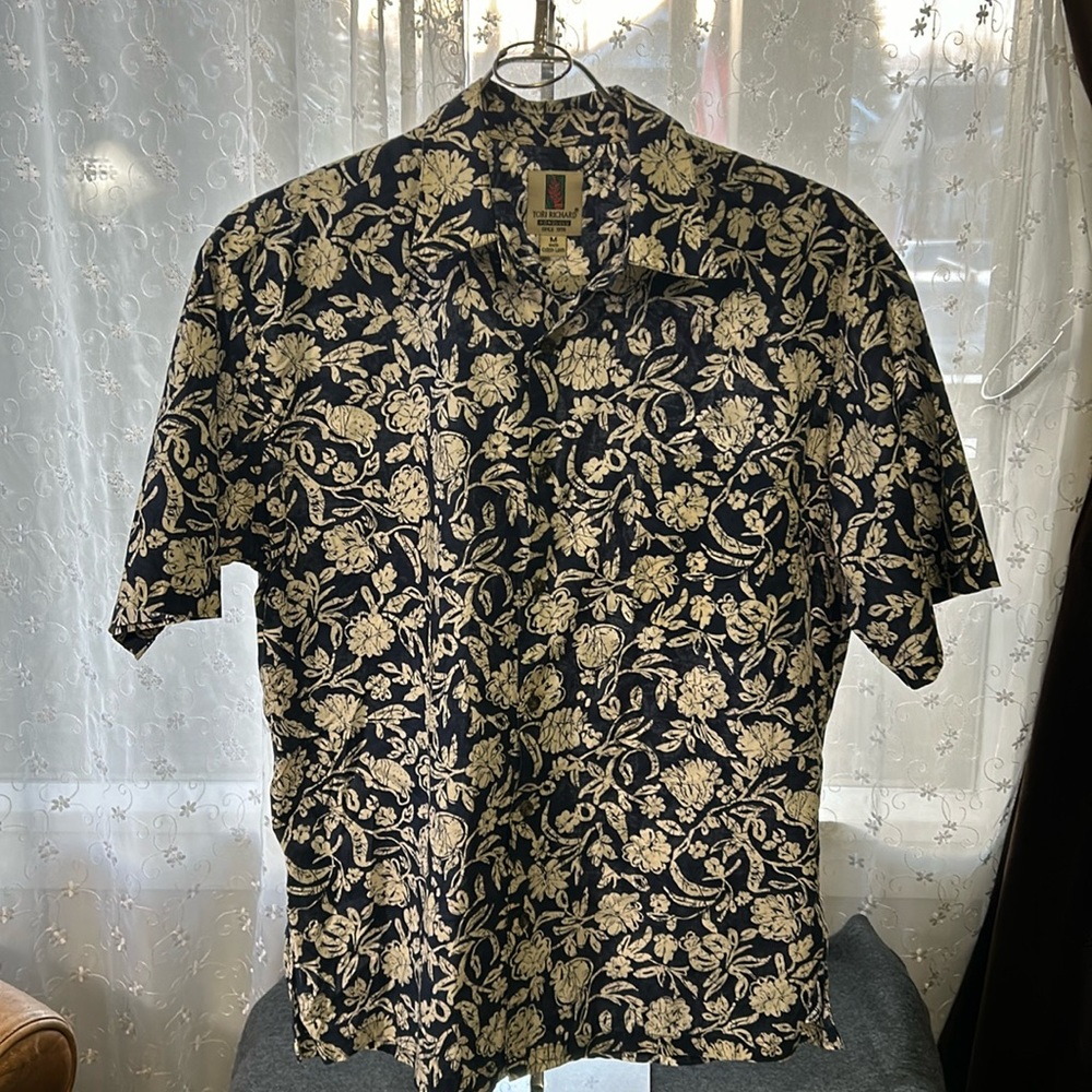Tori Richard men’s cotton Hawaiian shirt